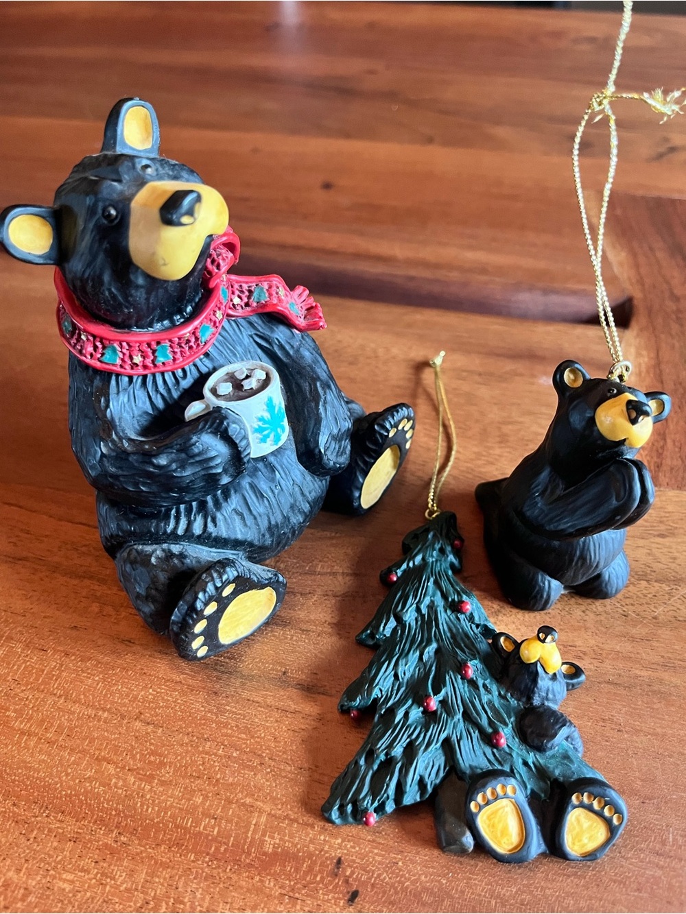 3 Bearfoots Bears Jeff Fleming Big Sky Carvers 1 Cocoa Figurine & 2 ornaments